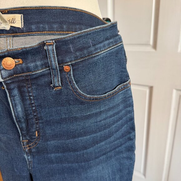 madewell | mid rise kick out jeans | size 29 dark wash - Picture 2 of 4